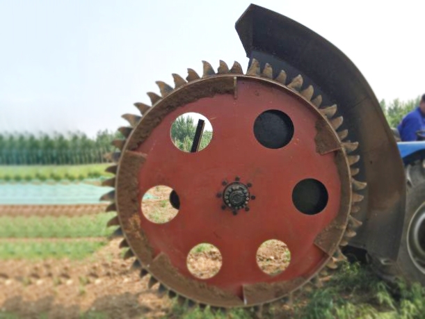 盤(pán)式合金刀頭開(kāi)溝機(jī)（中小型）