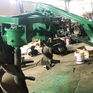 雙鉆頭挖坑機(jī)