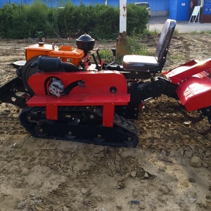 25 馬力旱地履帶式旋耕機