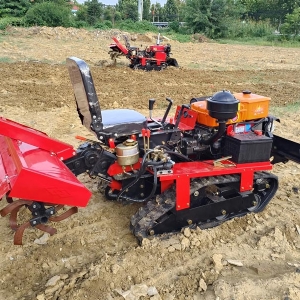 25 馬力旱地履帶式旋耕機